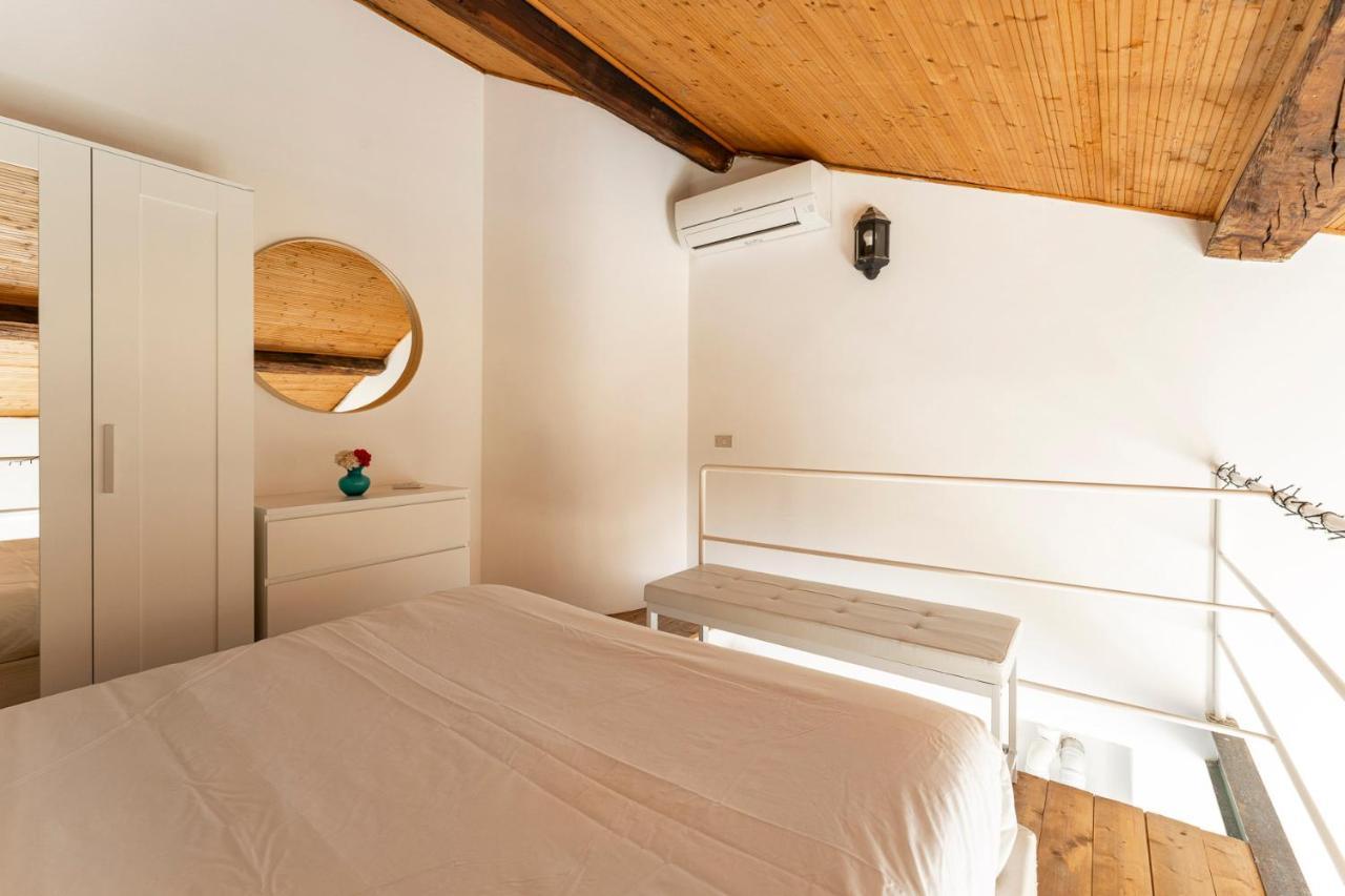 Loft Navigli Porta Genova Apartment Milan Bagian luar foto